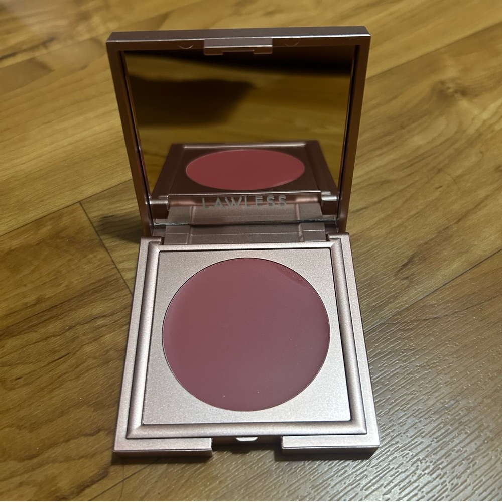 LAWLESS Pinch My Cheeks Blush in Duchess